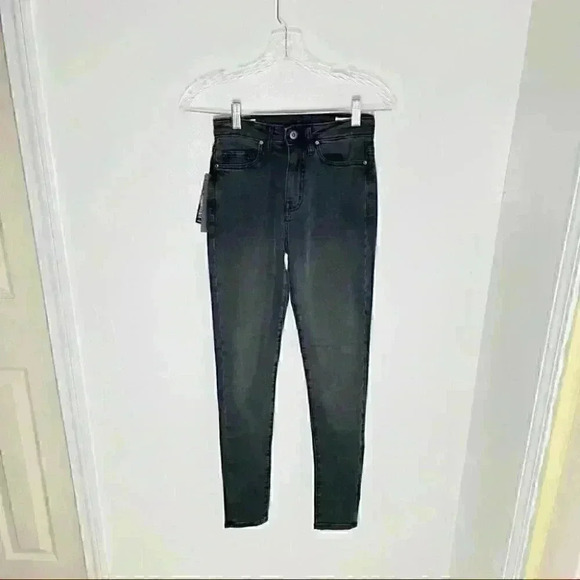 NEW Outland Denim Harriet High Rise Skinny Jeans Washed Black Premium Australian - Picture 3 of 7